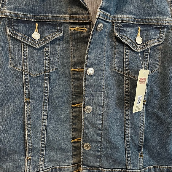 Levi Stratuss Jean Jacket - Picture 4 of 7
